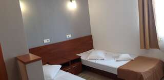 Отель City Hotel Bucharest Бухарест Двухместный номер с 2 отдельными кроватями-2